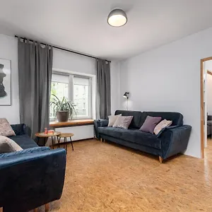 Bialobrzeska 30 By Homeprime Warszawa